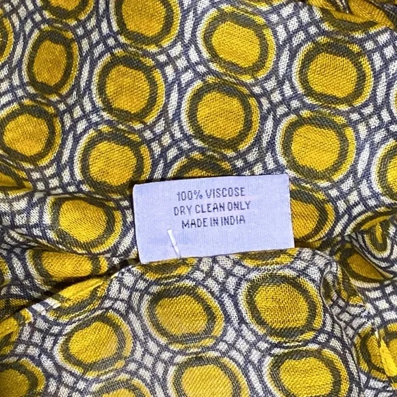 NWT Geo Circles Scarf - Picture 3 of 6